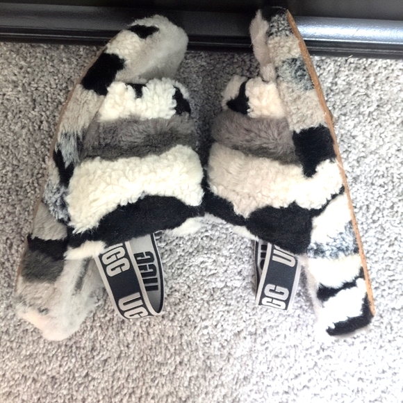 UGG Fluff Yeah Slides - Picture 4 of 4